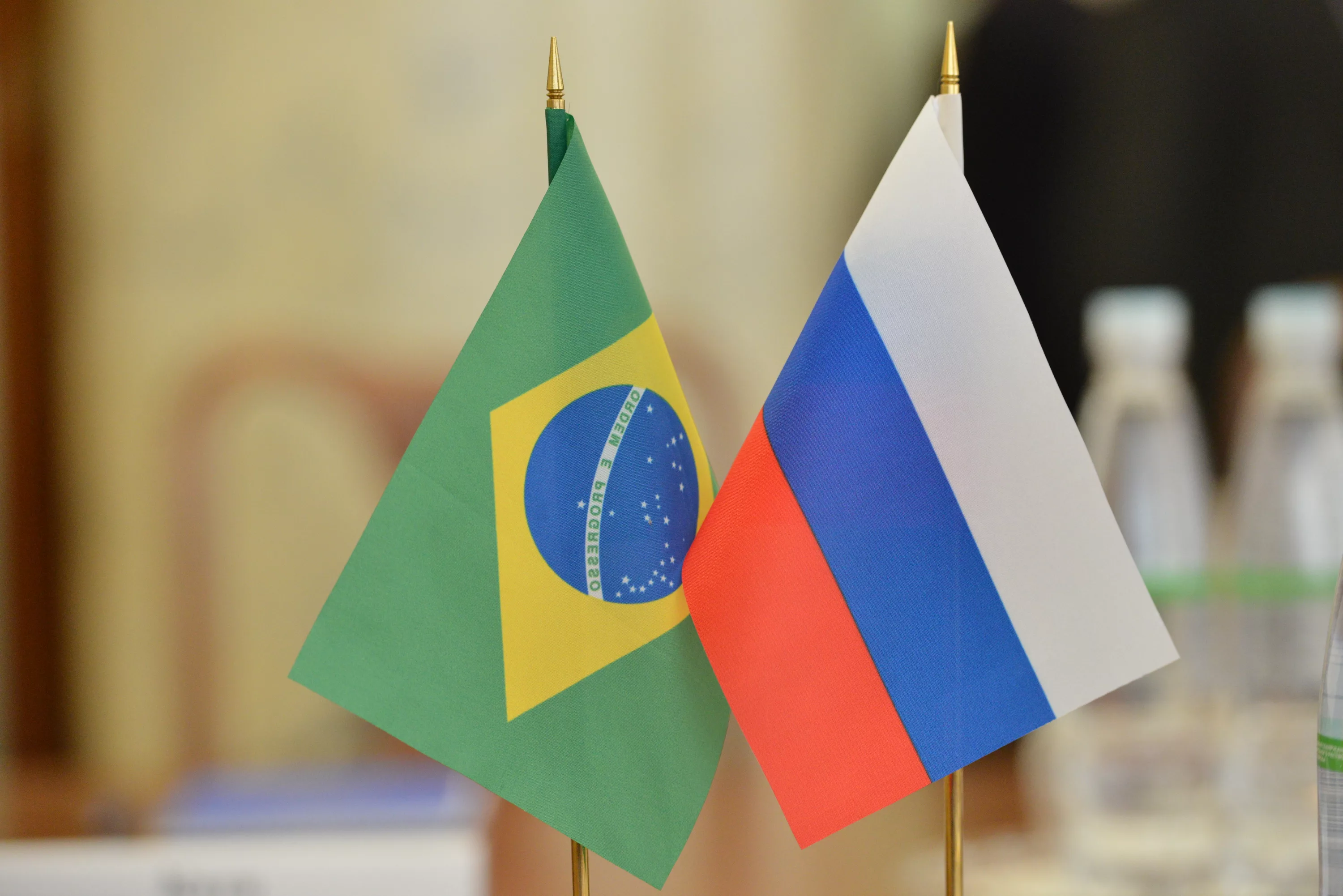 Le chiffre d'affaires de la Russie et du Brésil a dépassé 5,8 milliards de dollars en six mois: une croissance record de 32%
